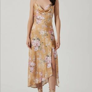 ASTR Gaia Midi Dress - Mustard Floral - size M - NWT